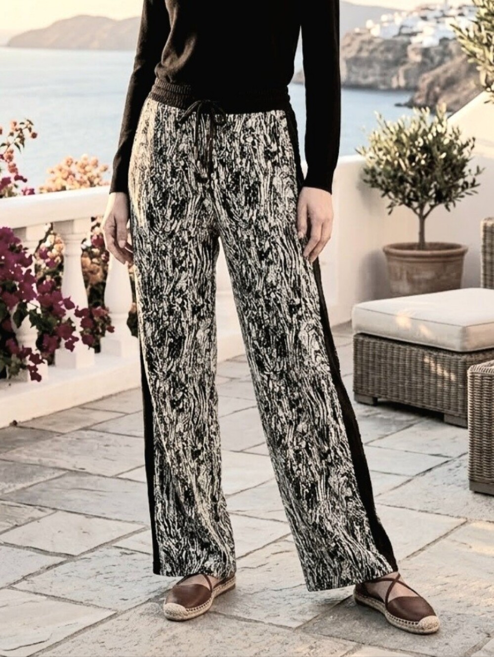 Two Sisters Wide Leg Lounge Pants Size S